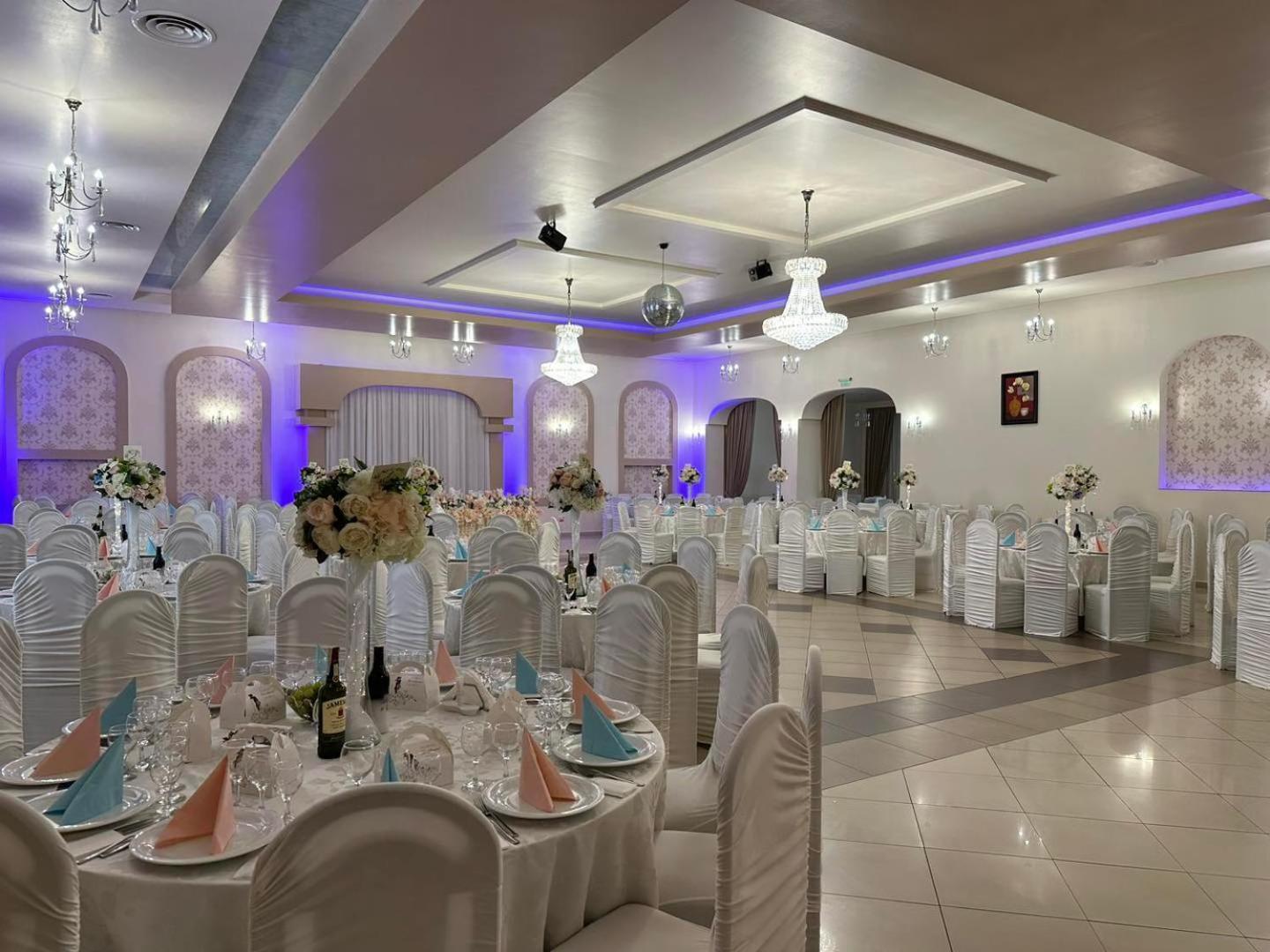 Hotel Turist Фэлтичени Экстерьер фото