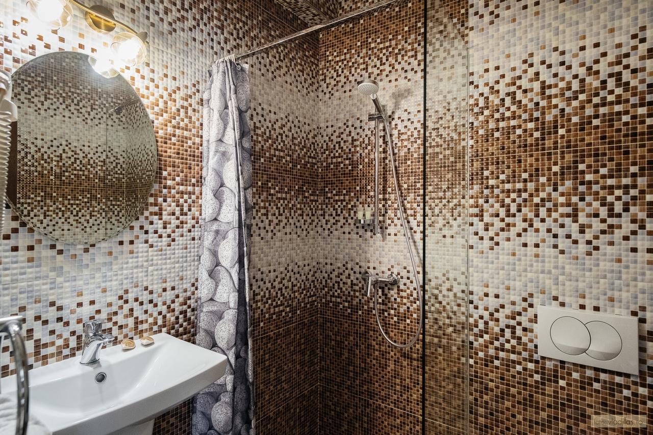 Hotel Turist Фэлтичени Экстерьер фото