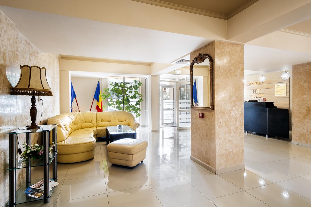 Hotel Turist Фэлтичени Экстерьер фото